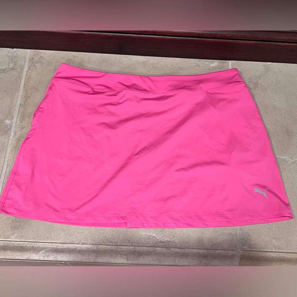 Women’s Puma Golf bright Pink knit Skirt with removable shorts